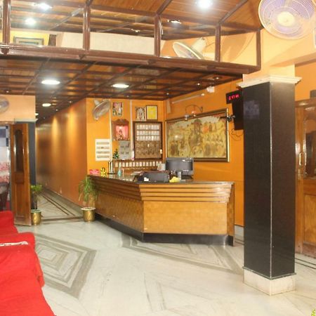 Hotel Surja Laxmi Raiganj Bagian luar foto